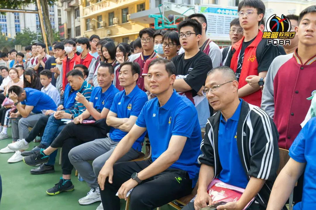 哪里可以找到适合青少年的篮球季前赛训练营_2